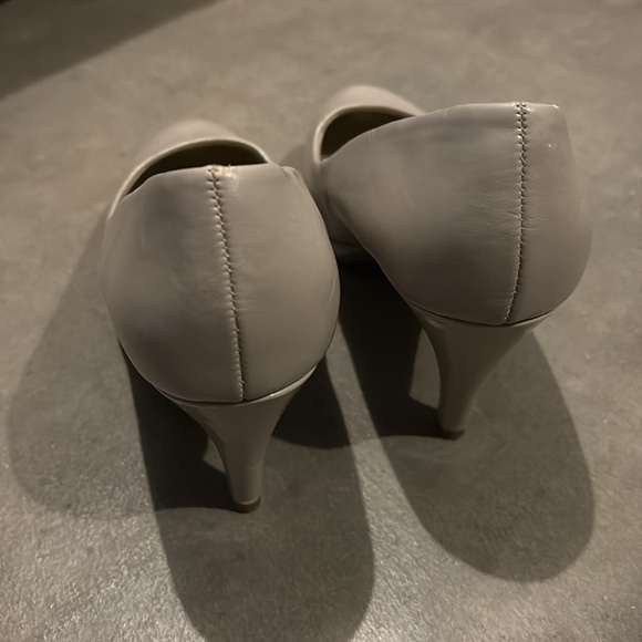 Shoes - Picture 3 of 3